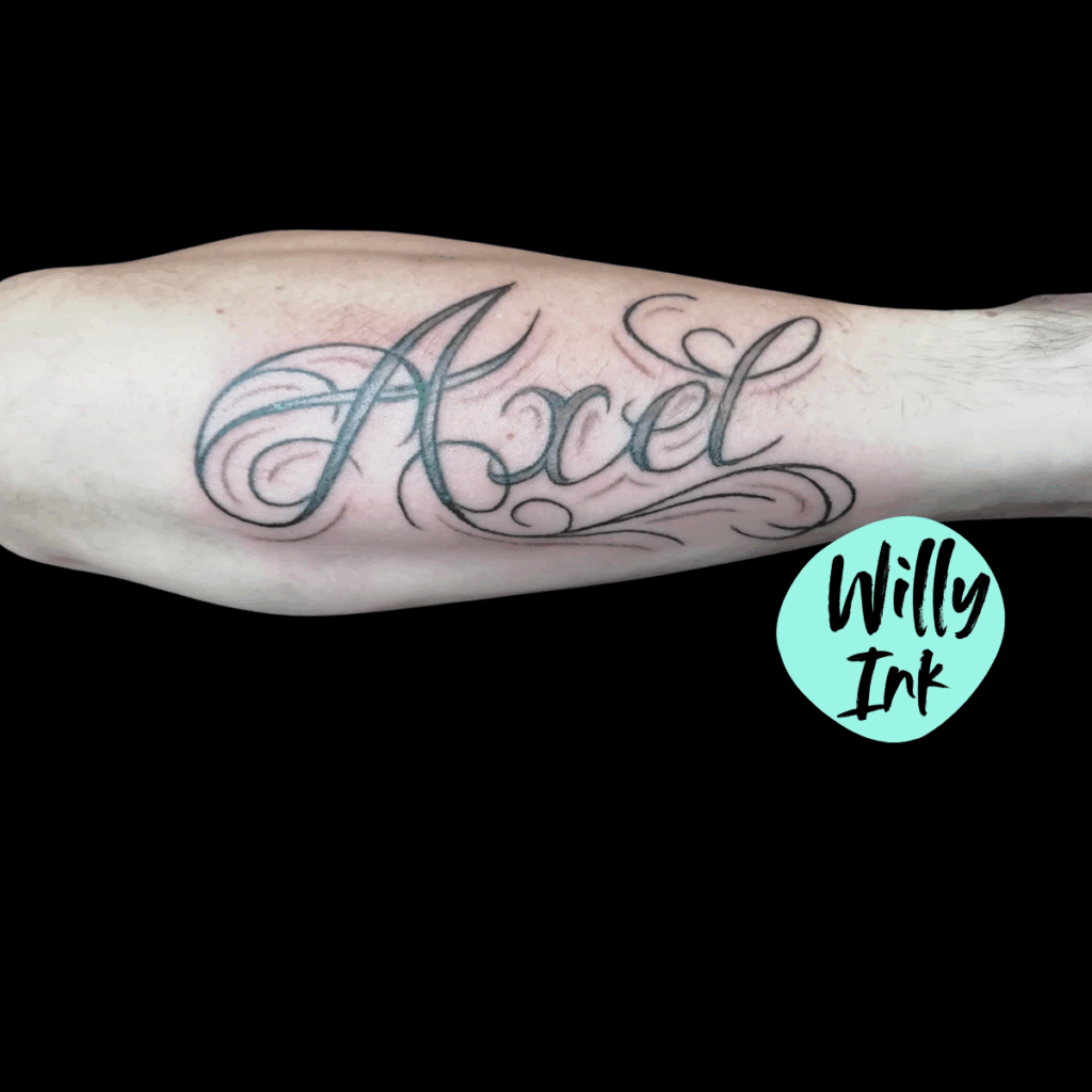 tatouage calligraphie avant bras lyon