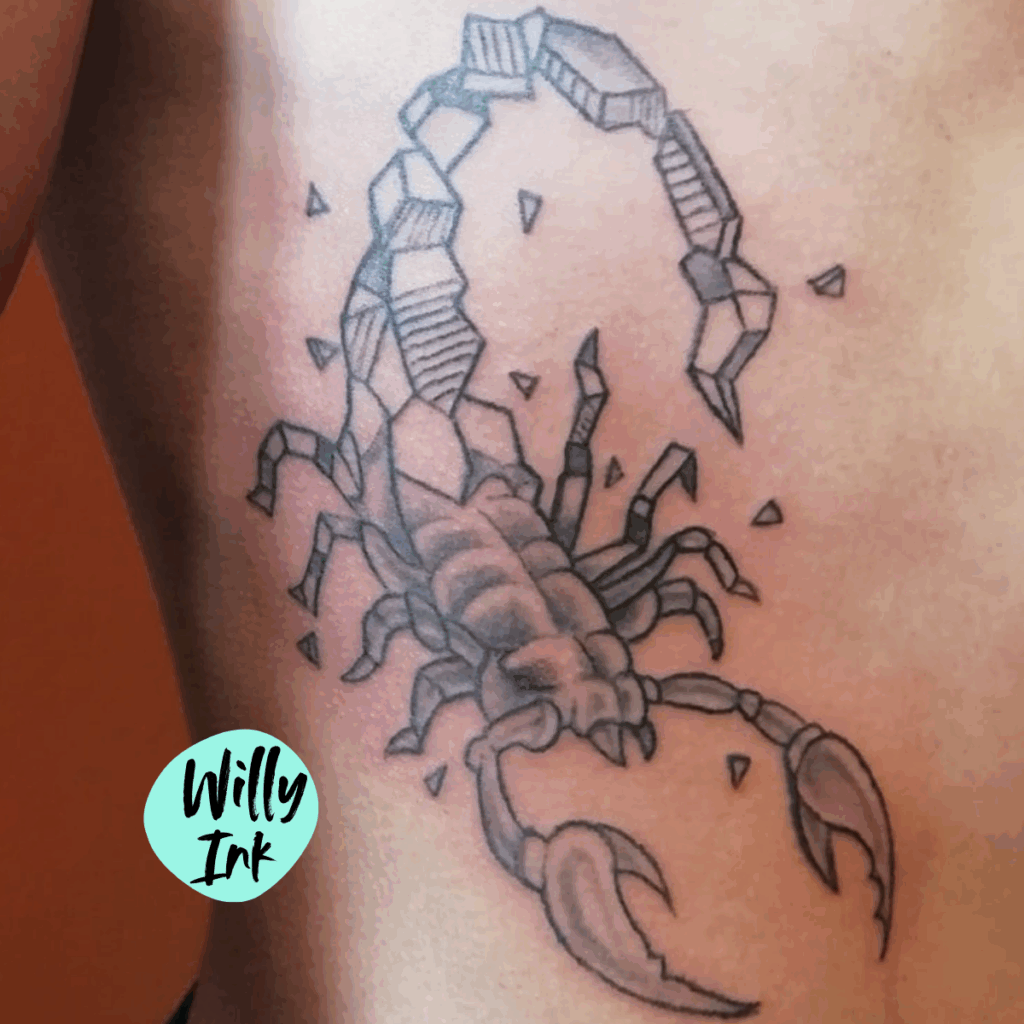 tatouage scorpion graphique lyon